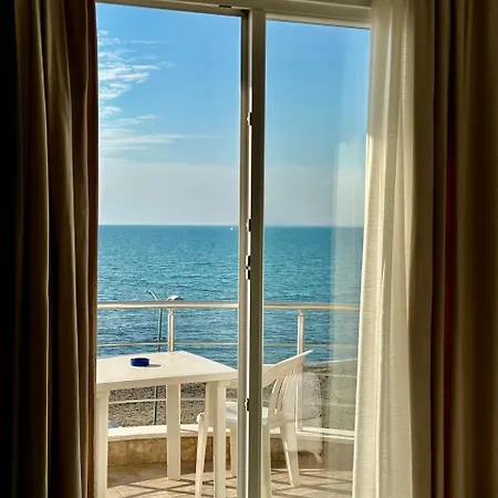 Zeus Hotell Shëngjin